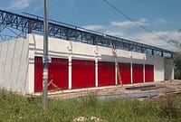 Salah satu bangunan Koperasi Desa Merah Putih (KDMP) sedang dalam proses pembangunan yang terus dikebut, Jum'at (24/4/26).