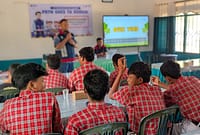 Melalui program PBTR Goes To School, tim PBTR secara berkala memberikan edukasi dan sosialisasi terhadap pelajar SMP di sekitar area dekat Jalan Tol seperti yang sudah dilakukan di SMP 14 Kota Pekalongan, Kamis (11/6/26).