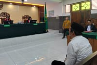 Terdakwa Dwi Hendratno alias Duwel dituntut satu tahun penjara dan tim penasehat hukum bakal menyampaikan nota pembelaan tertulis dalam sidang mendatang, Senin (20/7/26).