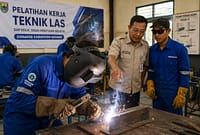 Disnaker Kabupaten Batang cetak leboh banyak welder untuk penuhi kebutuhan industri yang terus tumbuh, Senin (13/7/26). Foto : Ilustrasi AI