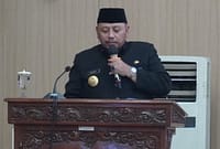 Wali Kota Tegal Dedy Yon Supriyono menyatakan masukan dan catatan dari DPRD sebagai evaluasi kinerja pemerintah daerah, Jumat (24/7/26) malam. Foto : Istimewa